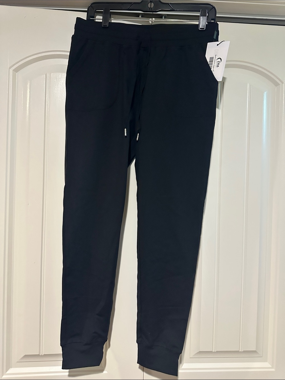 Women’s Black Unwind Jogger Pants-ZYIA